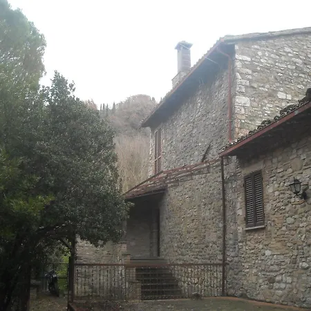 بيت ضيافة Le Cascatelle